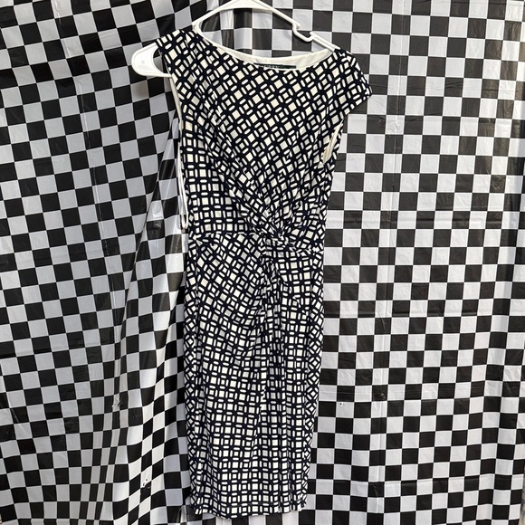 Ralph Lauren Dresses & Skirts - Ralph Lauren Black and White Checkered Midi Dress